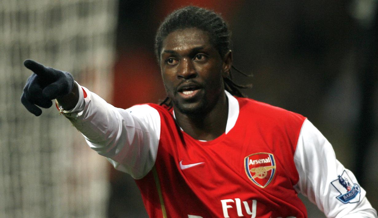 Emmanual Adebayor. Striker asal Togo yang memperkuat Arsenal selama 3,5 musim mulai pertengahan 1996/1997 ini menjelma menjadi striker menakutkan bersama The Gunners dan total bermain dalam 142 laga dengan mencetak 62 gol. Pada 2009 ia hijrah ke Manchester City. (Foto: AFP/Glyn Kirk)