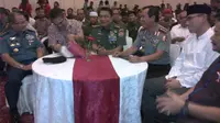 Panglima TNI dan Kapolri Hadiri Deklarasi Damai 2 Kubu Relawan. (Liputan6.com/Edward Panggabean)