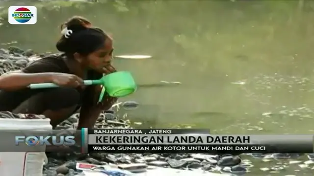 Kemarau memaksanya gunakan air sungai yang kotor dan bercampur limbah, warga di sejumlah daerah butuh bantuan air bersih. 