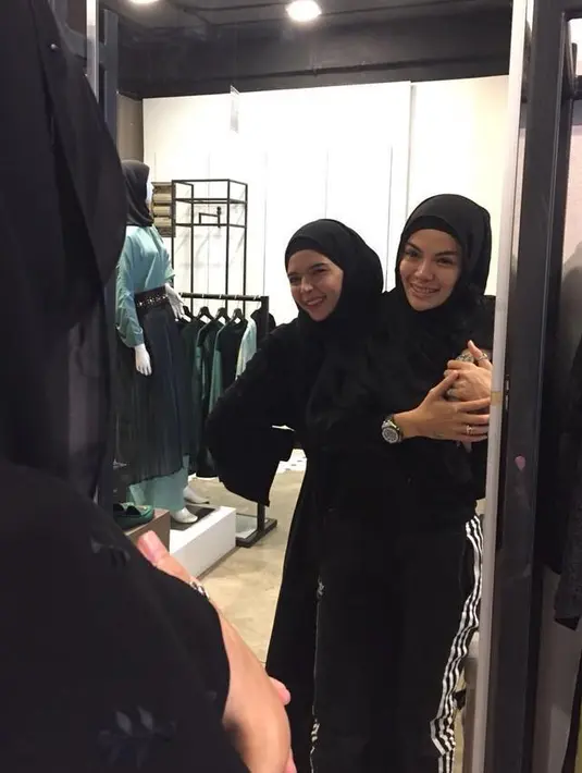 (Instagram/nikitamirzanimawardi_17)