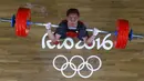 Pada Olimpiade Rio 2016, Eko Yuli Irawan yang berlomba di kelas 62 kg memperbaiki prestasinya dengan meraih medali perak dengan angkatan total 312 kg. (AFP/Pool/Stoyan Nenov)
