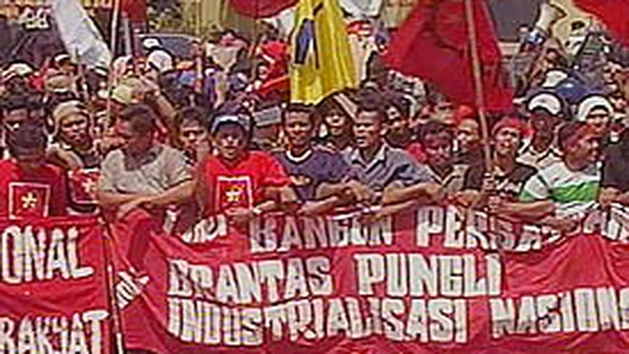 010504bBuruh2.jpg