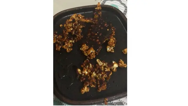 6 Potret Masak Popcorn Tak Sesuai Ekspektasi Ini Bikin Kecewa