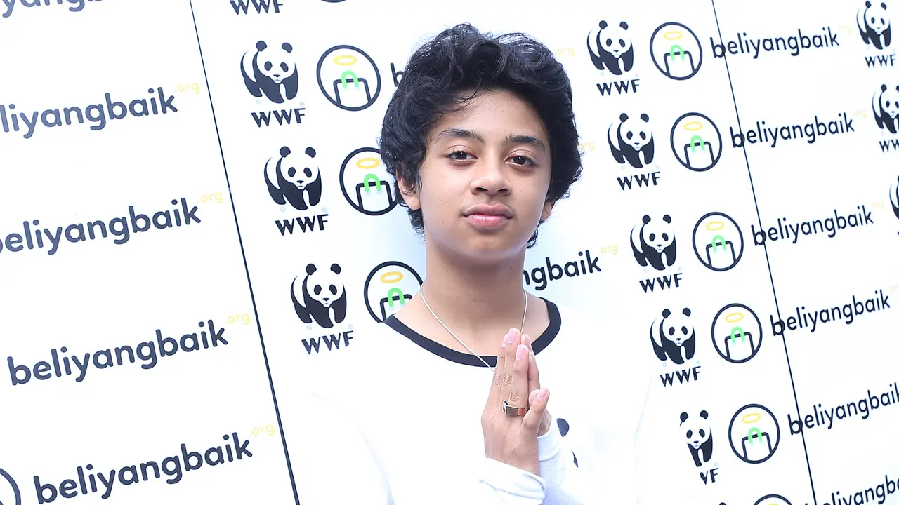 [Bintang] Bastian Steel