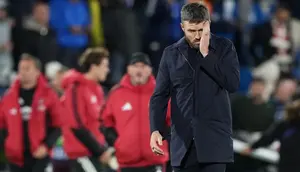 Michael Carrick Minta Maaf kepada Suporter MU setelah Dipermalukan Como