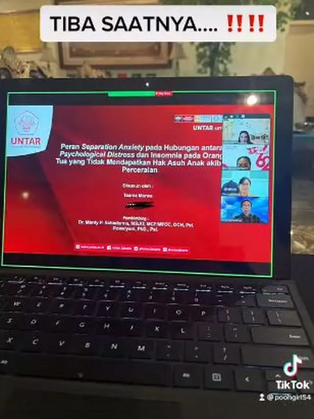 Tsania Marwa lulus sidang tesis (Instagram/tsaniamarwa54)