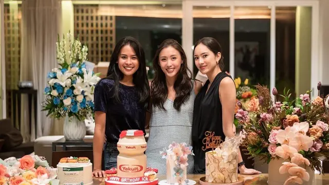 Maudy Ayunda dan Patricia Davina