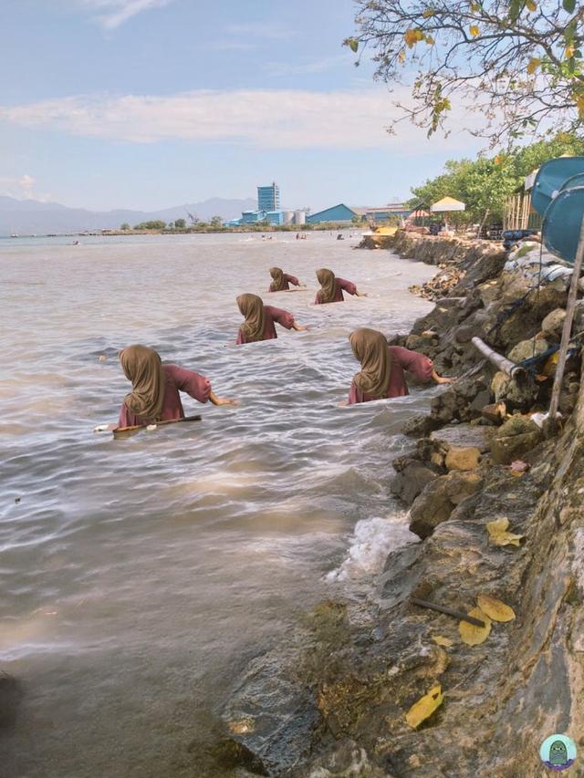 Wanita Ini Minta Foto Tangannya Diedit Pindah Depan, 8 Hasilnya Bikin Enggak Habis Pikir