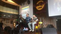 CEO Hammersonic, Ravel Junardy (tengah) bersama Sansan Killing Me Reunion (kanan) dan host Gofar Hilman, saat jumpa pers Hammersonic 2020 di Jakarta, Kamis (19/12). (Istimewa)