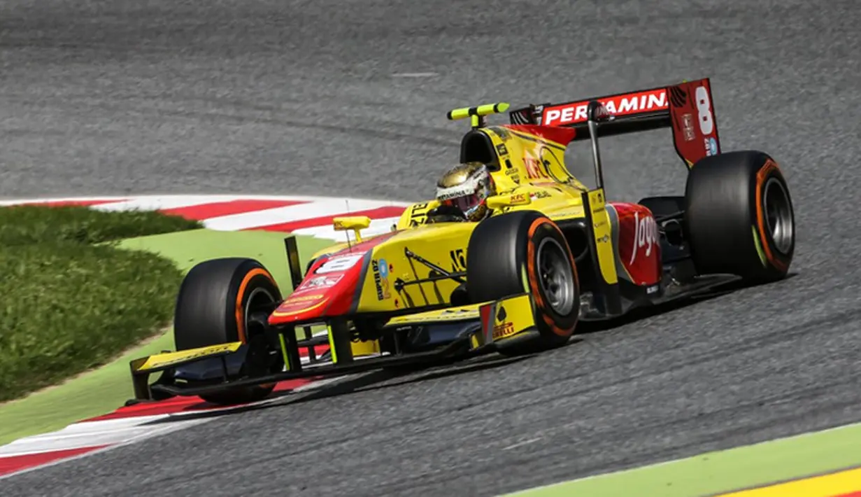 Pebalap Pertamina Campos Racing, Sean Gelael, mencatat waktu 43 menit 59,419 detik dalam Sprint Race GP2 Spanyol di Sirkuit Catalunya, Spanyol, Minggu (15/5/2016). (Bola.com/Twitter/Camposracing))