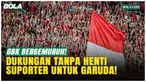 Suporter Timnas Indonesia bernyanyi tanpa henti saat final FIFA Series 2026 vs Bulgaria di SUGBK, Jakarta, Senin (30/3/2026). Dukungan penuh diberikan sepanjang laga meski Garuda kalah 0-1 lewat penalti Marin Petkov.