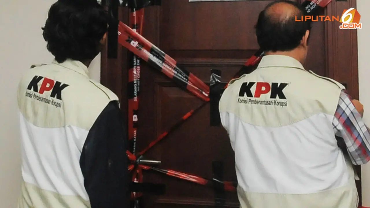 kpk-geledah-131023c.jpg