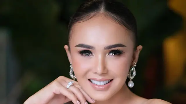 Potret Cantik Yuni Shara. (instagram/Yunishara36)