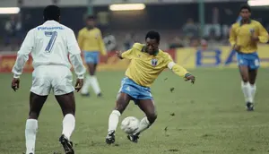 8 Pesepak Bola dengan Gol Terbanyak Sepanjang Sejarah, Pele hingga Puskas