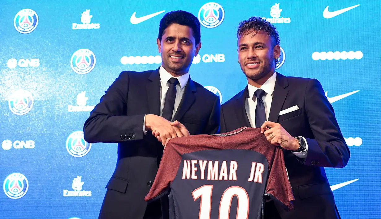 Neymar menjadi pemain dengan nilai transfer termahal di Liga Prancis sekaligus Dunia. Penyerang asal Brasil tersebut didatangkan menuju Paris Saint-Germain dengan biaya 198 juta poundsterling atau setara Rp3,9 triliun dari Barcelona pada 2017 silam. (Foto: AFP/Lionel Bonaventure)
