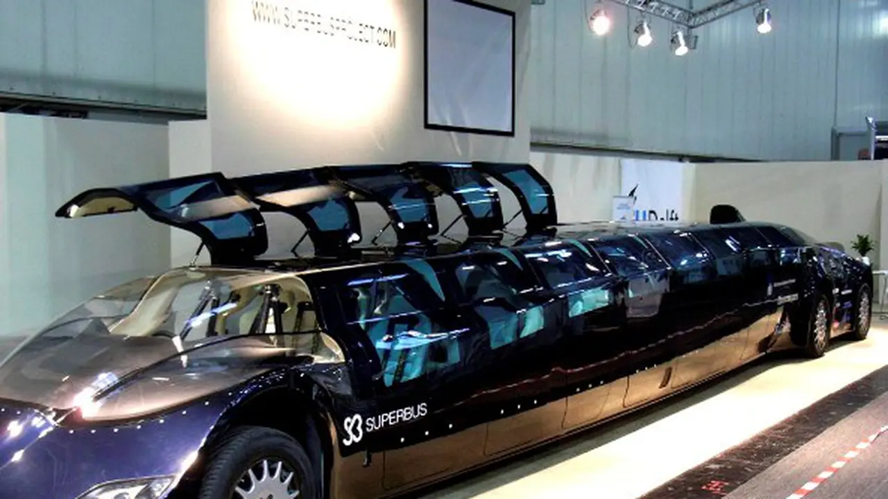 Bus termewah di dunia - Superbus 1