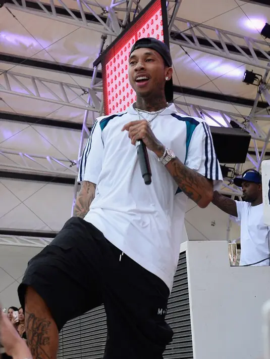 Setelah hubungannya berakhir dengan Tyga, Kylie Jenner pun kini menjalin hubungan dengan kekasih barunya, Travis Scott(II). (Instagram/kyliejenner)