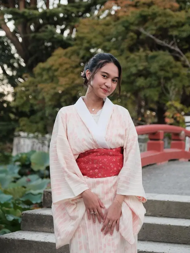 Azizah Salsha (Foto: Instagram/azizahsalsha_)