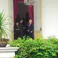 Presiden Jokowi menerima 18 duta besar negara sahabat di Istana Merdeka. (Liputan6.com/Ahmad Romadoni)
