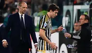 Ekspresi bintang Juventus, Federico Chiesa dan pelatihnya Massimiliano Allegri dalam duel melawan Fiorentina, 7 April 2024. (MARCO BERTORELLO / AFP)