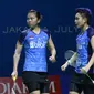 Pebulu tangkis ganda putri Indonesia, Greysia Polii/Apriyani Rahayu saat melawan Kim So Yeong/Kong Hee Yong (Korsel) di babak 16 besar Indonesia Open 2019 di Istora Senayan, Jakarta, Kamis (18/7/2019). Greysia/Apriyani kalah 20-22, 21-18, 13-21. (Liputan6.com/Helmi Fithriansyah)