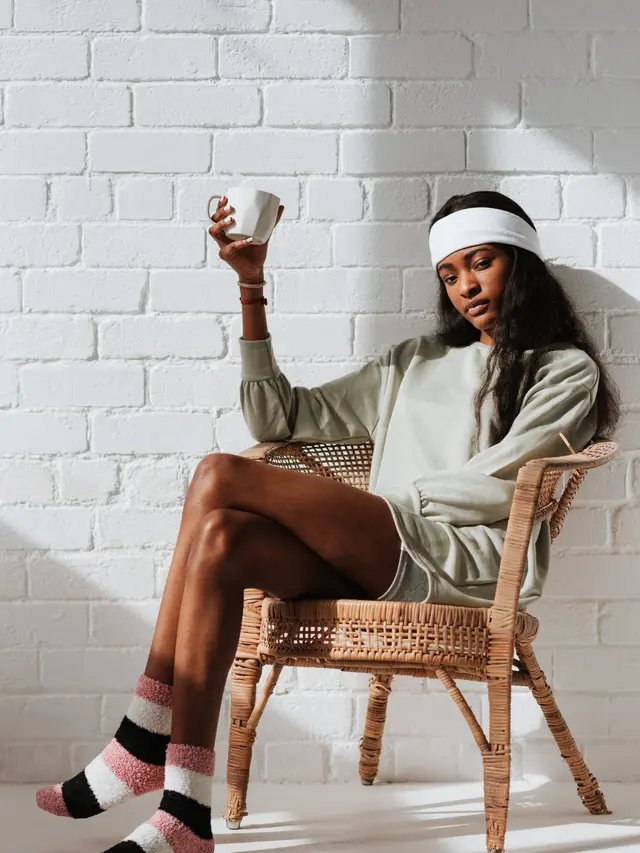 Cara 12 Zodiak Menyikapi Pengkhianatan Cinta, Ada yang Hanya Memendam