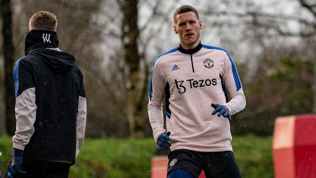 Foto: Wout Weghorst Jalani Latihan Perdana Bareng MU, Siap-siap Debut di Kandang Crystal Palace