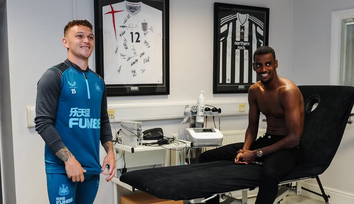 Mahar senilai 70 juta euro atau sekitar Rp1,04 triliun menjadi biaya total yang dikeluarkan oleh The Magpies untuk mendapatkan tanda tangan sang pemain. (Twitter Newcastle United)