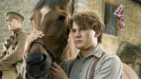 Bintang Laga 'War Horse' Terjun ke Film Gay