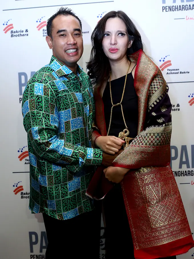 [Bintang] Nia Ramadhani dan Ardie Bakrie