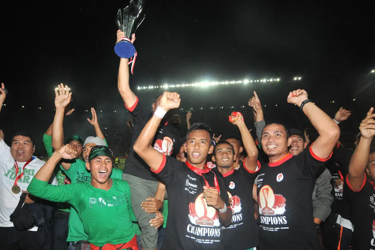 20150914-PSMS Medan Kampiun Piala Kemerdekaan 2015-Surabaya
