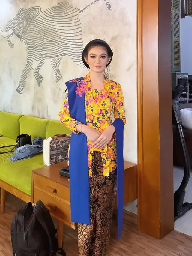 Inspirasi Kebaya Tradisional Modern dari Keluarga Jokowi Cocok untuk Hari Kartini.