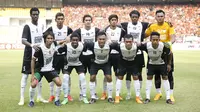 Tim PSM Makassar saat berlaga pada ajang Trofeo Persija di Stadion Utama Gelora Bung Karno, Jakarta, (9/4/2016). (Bola.com/Nicklas Hanoatubun)