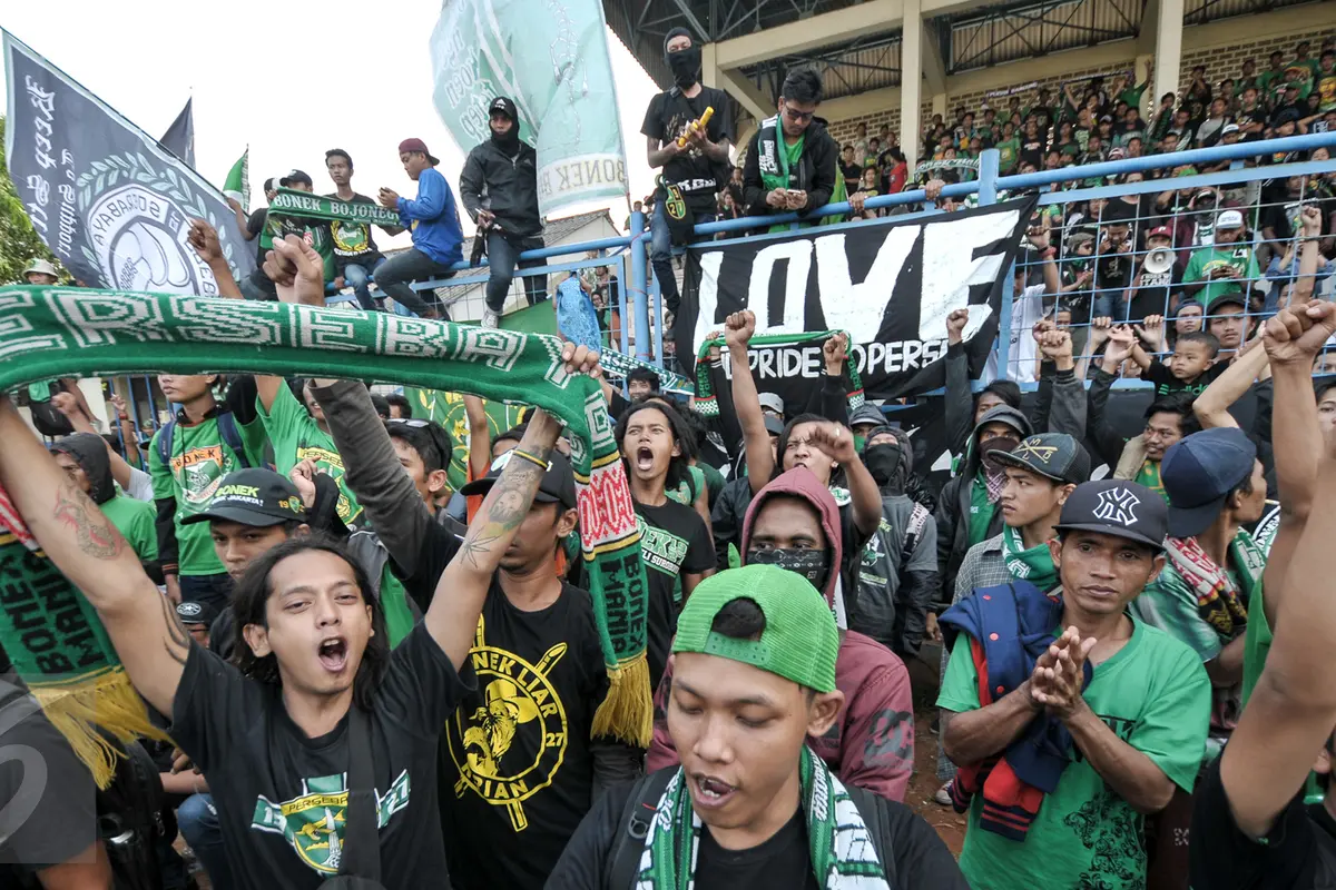 20160802-Tuntut Hak Persebaya, Ribuan Bonek Penuhi Stadion Tugu Jakarta