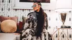 Rambut hitam panjang Agnez Mo beberapa tahun lalu sempat mencuri perhatian netizen. Pasalnya, penampilannya ini terlihat begitu berbeda dibandingkan sebelumnya. (Liputan6.com/IG/@agnezmo)