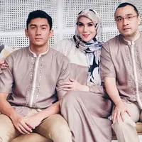 Akhirnya, setelah sederet pria disebut memiliki hubungan spesial dengannya, Chelsea Islan pun kini sudah menemukan tambatan hatinya. Daffa Wardahana, anak dari Marini Zumarnis yang menjadi kekasihnya saat ini. (Instagram/Chelseaislan)