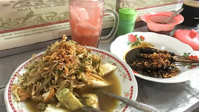 Lontong Balap Cak Pri