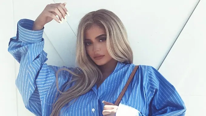 [Bintang] Kylie Jenner