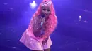 Nicki Minaj melakukan medley di MTV Video Music Awards di Prudential Center di Newark, N.J. (28/8/2022). Nicki Minaj tampil di panggung dengan warna pink khasnya dan menampilkan syair populernya dari "Monster" dan hits "Chun-Li," "Anaconda," "Super Bass" dan banyak lagi.  (Photo by Charles Sykes/Invision/AP)