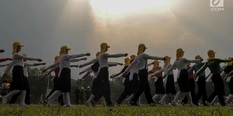 Calon Paskibraka Terus Matangkan Latihan Menaikan Bendera