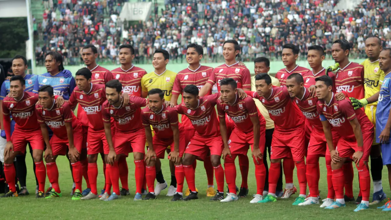 Persis Solo