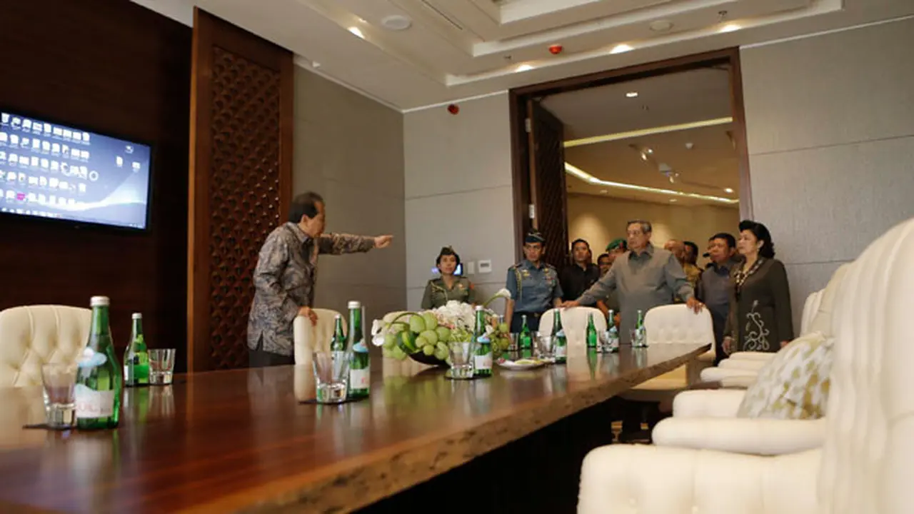 sby-tunjuk-130926b.jpg