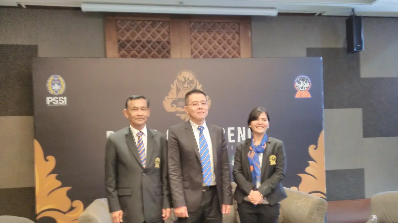 ‎Dato Sri Azzudin bin Ahmad‎ 