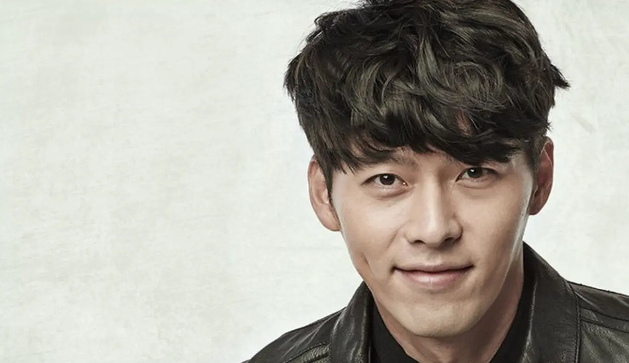 Dalam drama itu, Hyun Bin akan memerankan seorang karakter yang benama Yoo Jin Woo. Ia adalah CEO yang sukes dan sedang pergi ke Spanyol untuk keperluan bisnis. (Foto: soompi.com)