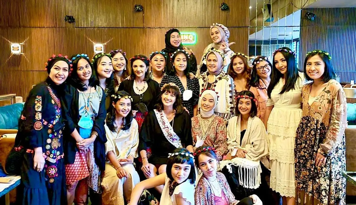 Nadine Chandrawinata (Instagram/megayulianaarma)