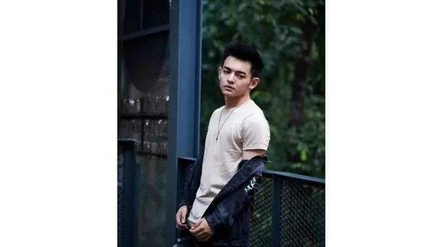 6 Potret Bobie Antonio, Pemeran Dennis di Sinetron Anak Band