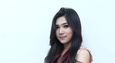 Intip Serunya Behind The Scene Klip Kau Adalah Isyana Sarasvati News Entertainment Fimela Com
