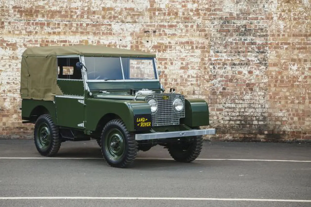 Reinkarnasi Edisi Pertama Land Rover Defender Siap Diburu