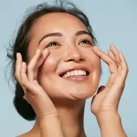 ilustrasi kenali kandungan bahan aktif untuk mengecilkan pori-pori wajah/puhhha/shutterstock