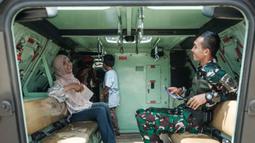 Pameran ini dalam rangka menyambut perayaan Hari Ulang Tahun (HUT) ke-80 Tentara Nasional Indonesia (TNI). (YASUYOSHI CHIBA/AFP)